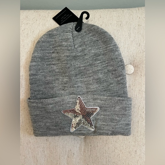 NWT David and Young Gray Hat with Sequin Star  | OS - Picture 1 of 7